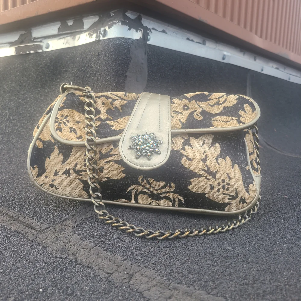 Tapestry Purse - Picture 5 of 5
